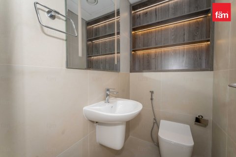 Apartment in Business Bay, Dubai, UAE 2 bedrooms, 103.3 sq.m. № 705615 - photo 19