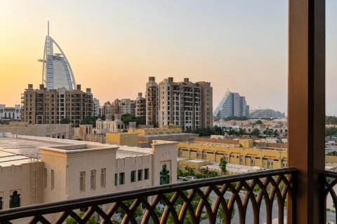 Appartement te huur in Umm Suqeim, Dubai, VAE 2 slaapkamers, 148.7 vr.m., nr 754399 - foto 8