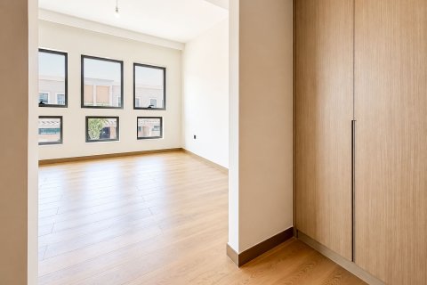 Damac Lagoons, Dubai, BAE’de kiralık sıra ev 5 yatak odası, 313.73 m&sup2; No 754403 - fotoğraf 3