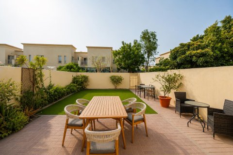 Vila u The Springs, Dubai, UAE 2 spavaćih soba, 157.42 m2 Br. 754405 - fotografija 11
