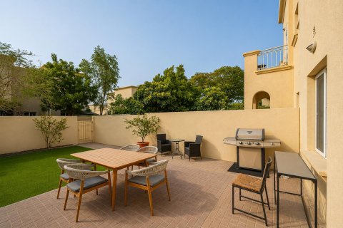 Vila u The Springs, Dubai, UAE 2 spavaćih soba, 157.42 m2 Br. 754405 - fotografija 2