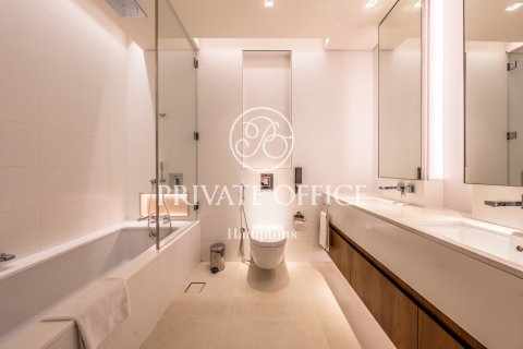 The Hills, Dubai, संयुक्त अरब अमीरात में अपार्टमेंट, 2 बेडरूम, 153.197 वर्ग मीटर, संख्या 652543 - फ़ोटो 1