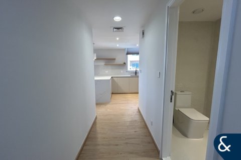 Apartmen di Motor City, Dubai, UAE 1 bilik tidur, 98 meter persegi № 688511 - foto 12
