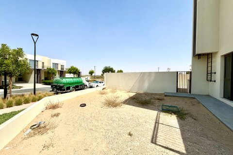 Зняти в оренду таунхаус в Dubai South (Dubai World Central), Дубай, ОАЕ 4 спальні, 350м2, № 677494 - фото 4