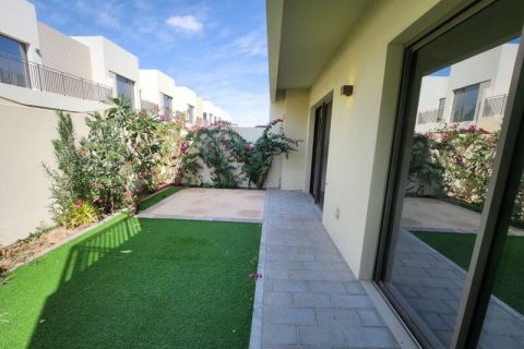 Vila di Dubai South (Dubai World Central), Dubai, UAE 4 bilik tidur, 287 meter persegi № 677495 - foto 2