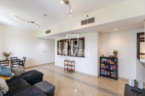 Apartmen di The Views, Dubai, UAE 2 bilik tidur, 131.46 meter persegi № 746987 - foto 2