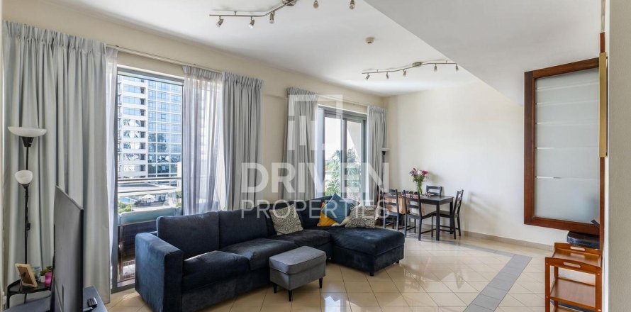 Apartmen di The Views, Dubai, UAE 2 bilik tidur, 131.46 meter persegi № 746987