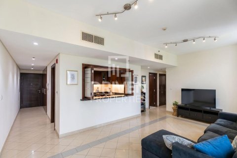 Apartmen di The Views, Dubai, UAE 2 bilik tidur, 131.46 meter persegi № 746987 - foto 5