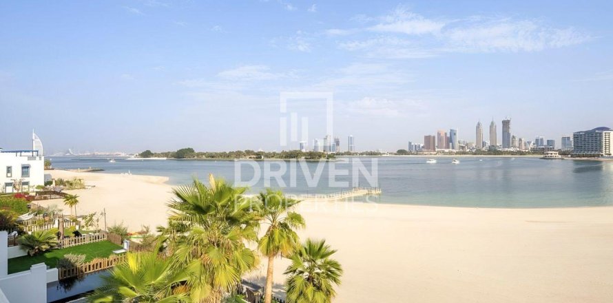 Vila u Palm Jumeirah, Dubai, UAE 340.03 m2, 5 spavaćih soba Br. 745801