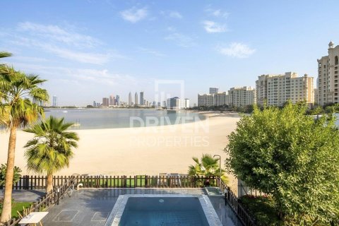 Vila u Palm Jumeirah, Dubai, UAE 5 spavaćih soba, 340.03 m2 Br. 745801 - fotografija 2