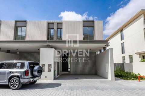 Townhouse în Nadd Al Sheba, Dubai, EAU 3 dormitoare, 358.33 mp. №745802