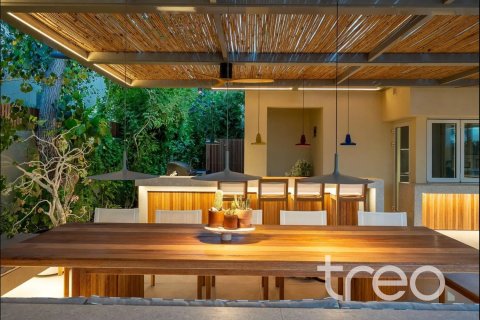 Vila u gradu Arabian Ranches, Dubai, UAE 6 spavaće sobe, 464.52 m2 Br. 739178 - Slika 4