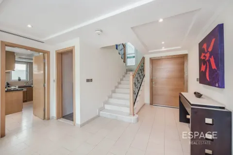 Üürile anda villa asukohaga Jumeirah Park, Dubai, AÜE: 3 magamistoaga, 285 m² Nr 661248 - pilt 4
