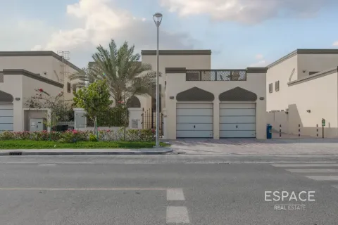 Üürile anda villa asukohaga Jumeirah Park, Dubai, AÜE: 3 magamistoaga, 285 m² Nr 661248 - pilt 12