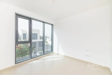 Зняти в оренду віллу в Дубай Хилс Эстейт, ОАЕ 4 спальні, 229м2, № 661251 - фото 12