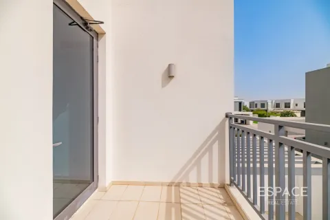 Зняти в оренду віллу в Дубай Хилс Эстейт, ОАЕ 4 спальні, 229м2, № 661251 - фото 16