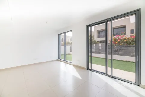 Зняти в оренду віллу в Дубай Хилс Эстейт, ОАЕ 4 спальні, 229м2, № 661251 - фото 2