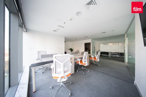 Üürile anda kontor asukohaga Business Bay, Dubai, AÜE: 107.6 m² Nr 645050 - pilt 2