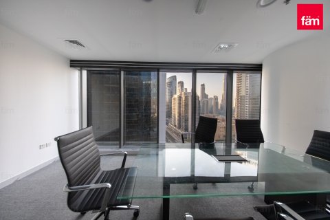 Üürile anda kontor asukohaga Business Bay, Dubai, AÜE: 107.6 m² Nr 645050 - pilt 10