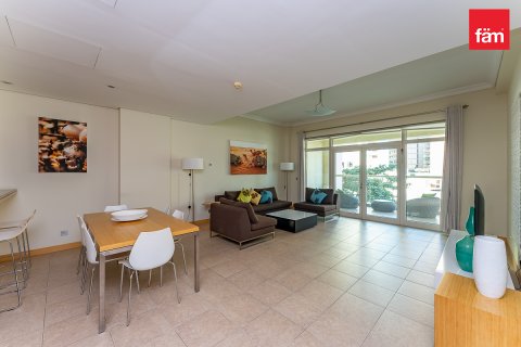 Apartament de închiriat în Palm Jumeirah, Dubai, EAU 3 dormitoare, 206.1 mp.  №645054 - poză 3
