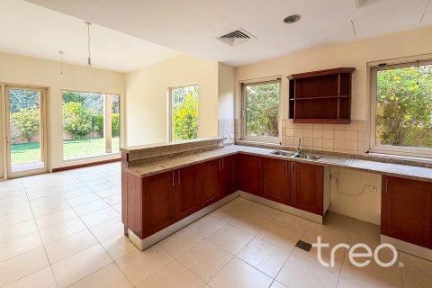 Βίλα σε Arabian Ranches, Dubai, ΗΑΕ 3 υπνοδωμάτια, 294.13 τ.μ. Αρ. 733926 - φωτογραφία 8