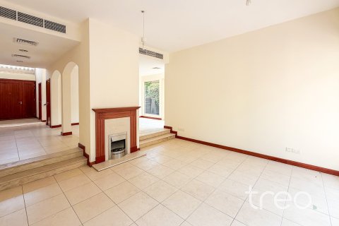 Βίλα σε Arabian Ranches, Dubai, ΗΑΕ 3 υπνοδωμάτια, 294.13 τ.μ. Αρ. 733926 - φωτογραφία 5