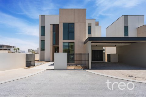 Villa en Arabian Ranches 3, Dubai, EAU 5 dormitorios, 527.5 m² № 733920