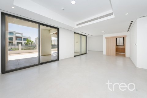 Villa till försäljning i Arabian Ranches 3, Dubai, UAE 5 sovrum, 527.5 kvm Nr. 733920 - fotografi 4