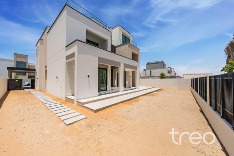 Villa till försäljning i Arabian Ranches 3, Dubai, UAE 5 sovrum, 527.5 kvm Nr. 733920 - fotografi 10