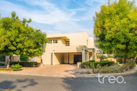Villa till försäljning i Arabian Ranches, Dubai, UAE 3 sovrum, 298.78 kvm Nr. 733925 - fotografi 24