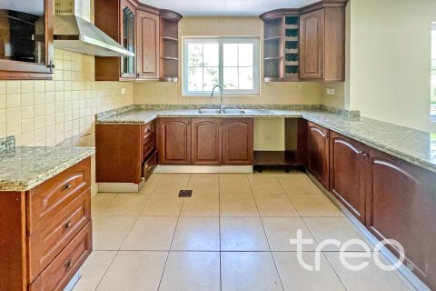 Villa till försäljning i Arabian Ranches, Dubai, UAE 3 sovrum, 331.29 kvm Nr. 733921 - fotografi 7
