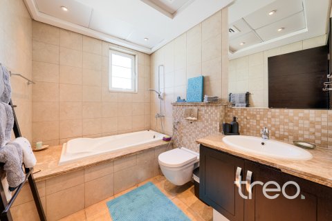 Villa itt: Jumeirah Park, Dubai, EAE, 3 hálószoba, 327.67 m², azonosító: 733924 - fénykép 12