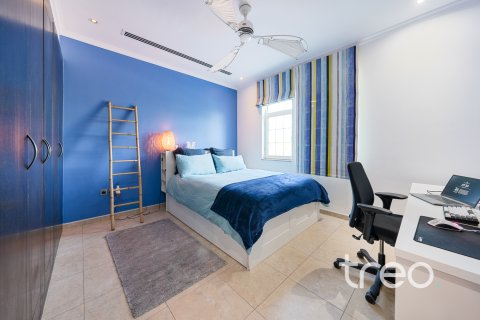 Villa itt: Jumeirah Park, Dubai, EAE, 3 hálószoba, 327.67 m², azonosító: 733924 - fénykép 5