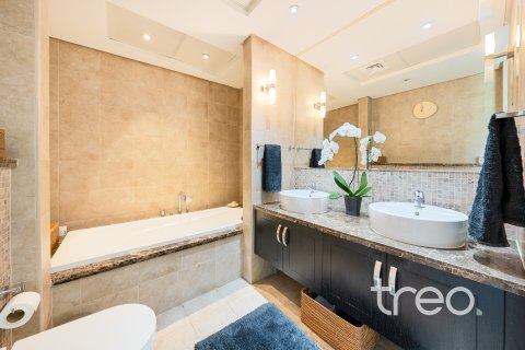 Villa itt: Jumeirah Park, Dubai, EAE, 3 hálószoba, 327.67 m², azonosító: 733924 - fénykép 11