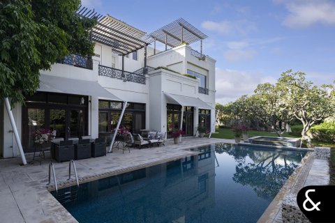 Villa i Al Barari, Dubai, UAE 6 sovrum, 1386 kvm Nr. 697748