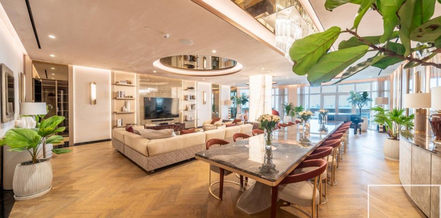 Apartment in Palm Jumeirah, Dubai, UAE 3 bedrooms, 544 sq.m. № 635356