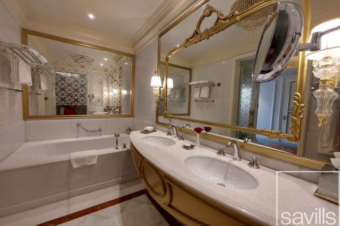 Apartment in Palm Jumeirah, Dubai, UAE 1 room, 72 sq.m. № 635352 - photo 10
