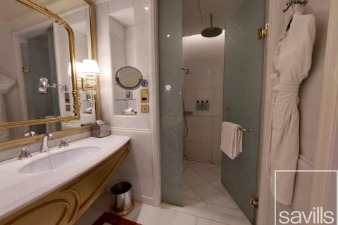 Apartment in Palm Jumeirah, Dubai, UAE 1 room, 72 sq.m. № 635352 - photo 9