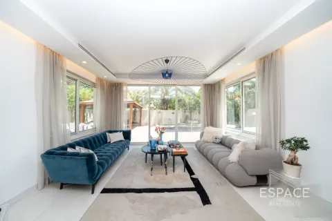 Jumeirah Park, Dubai, BAE’de kiralık villa 4 yatak odası, 328 m&sup2; No 738269 - fotoğraf 17