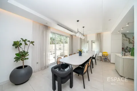 Jumeirah Park, Dubai, BAE’de kiralık villa 4 yatak odası, 328 m&sup2; No 738269 - fotoğraf 5