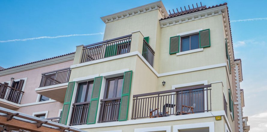 Shtëpi në qytet në Dubai, Emiratet e Bashkuara Arabe 4 dhoma gjumi, 397.9 m2. № 660417