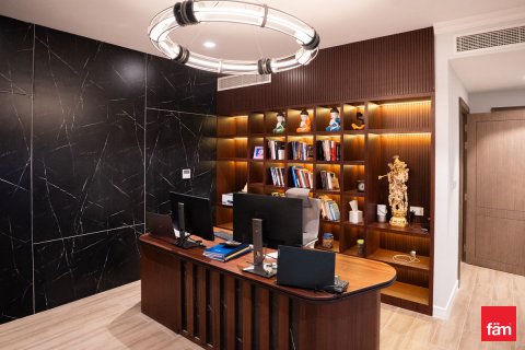 Shtëpi në qytet në Dubai, Emiratet e Bashkuara Arabe 4 dhoma gjumi, 397.9 m2. № 660417 - Foto 4