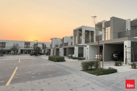 Townhouse til leje i Tilal Al Ghaf, Dubai, UAE 3 soveværelser, 147.6 kvm № 660416 - foto 1