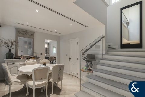 Villa te koop in Arabian Ranches, Dubai, VAE 5 slaapkamers, 409 vr.m., nr 697973 - foto 6