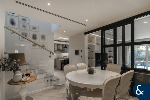 Villa te koop in Arabian Ranches, Dubai, VAE 5 slaapkamers, 409 vr.m., nr 697973 - foto 4