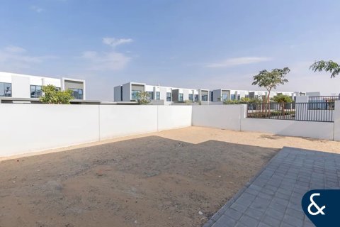 Таунхаус Dubai Land, Дубай, БАӘ-да 4 жатын бөлмелер, 218 м² № 697974 - фото 6