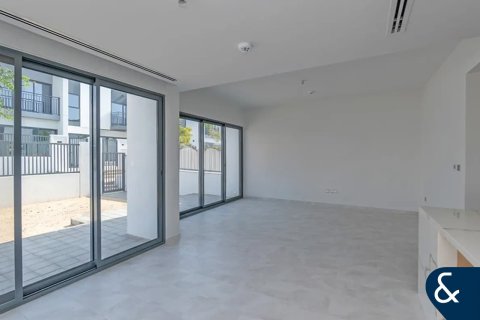 Таунхаус Dubai Land, Дубай, БАӘ-да 4 жатын бөлмелер, 218 м² № 697974 - фото 3