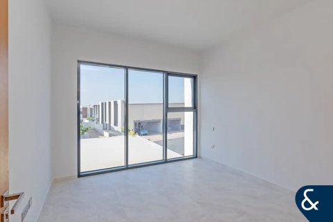 Таунхаус Dubai Land, Дубай, БАӘ-да 4 жатын бөлмелер, 218 м² № 697974 - фото 8