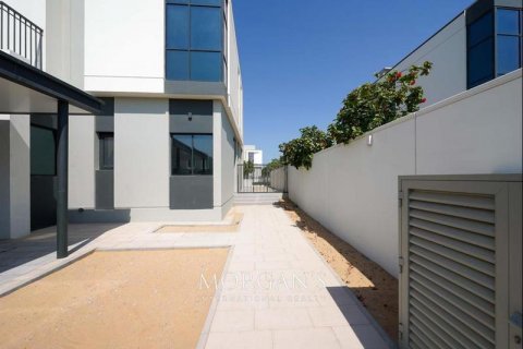 Řadový dům v Al Furjan, Dubai, SAE 4 ložnice, 335.9 m² Č.: 517502 - fotografie 22