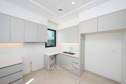 Řadový dům v Al Furjan, Dubai, SAE 4 ložnice, 335.9 m² Č.: 517502 - fotografie 25